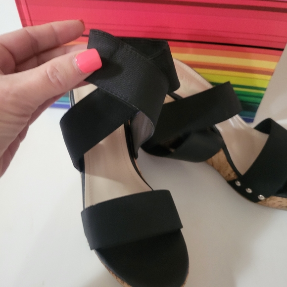 New Wrap ankle black wedges - Picture 2 of 3